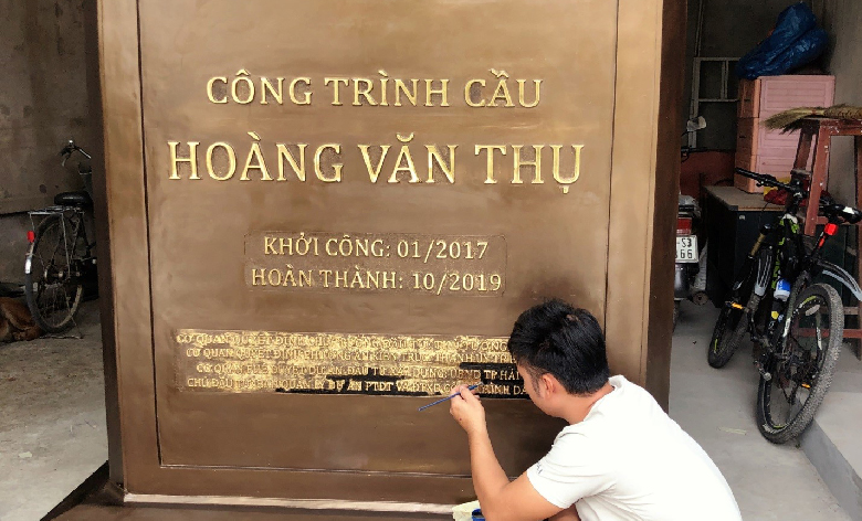 Công trình biển báo cầu Hoàng Văn Thụ ở thành phố Hải Phòng