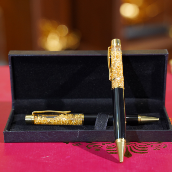 Bút ký VIP mạ vàng 24k