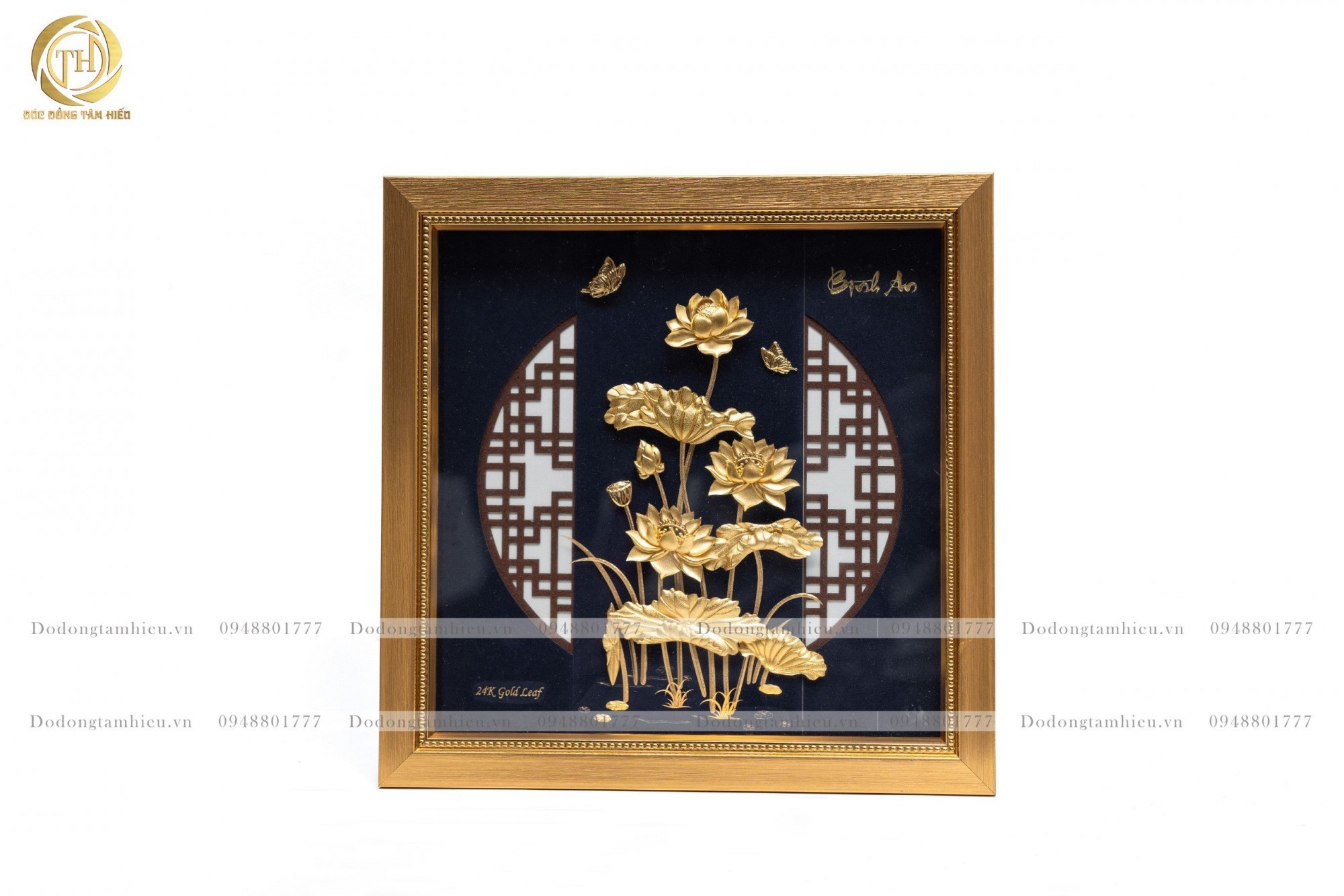 Tranh hoa sen chữ Bình An kt 30cm x 30cm mạ vàng 24k Tranh-hoa-sen-chu-viet-nam-20cm-x-20cm-ma-vang-24k-1